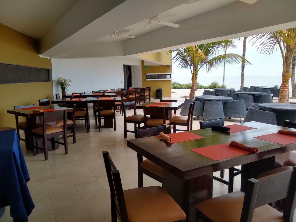Hotel Makana Resort Tonsupa Exterior photo